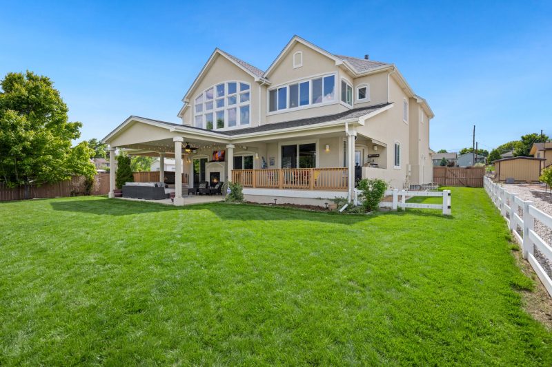 Home 6 Mid-Summer Mortgage Moves: What Current Trends Mean for Your August Home Purchase or Refinance