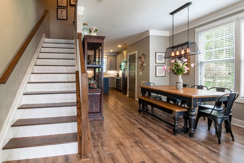 Home 5 Beat the Heat: Top Mortgage Tips for Buying Your Dream Home During the August Market Surge